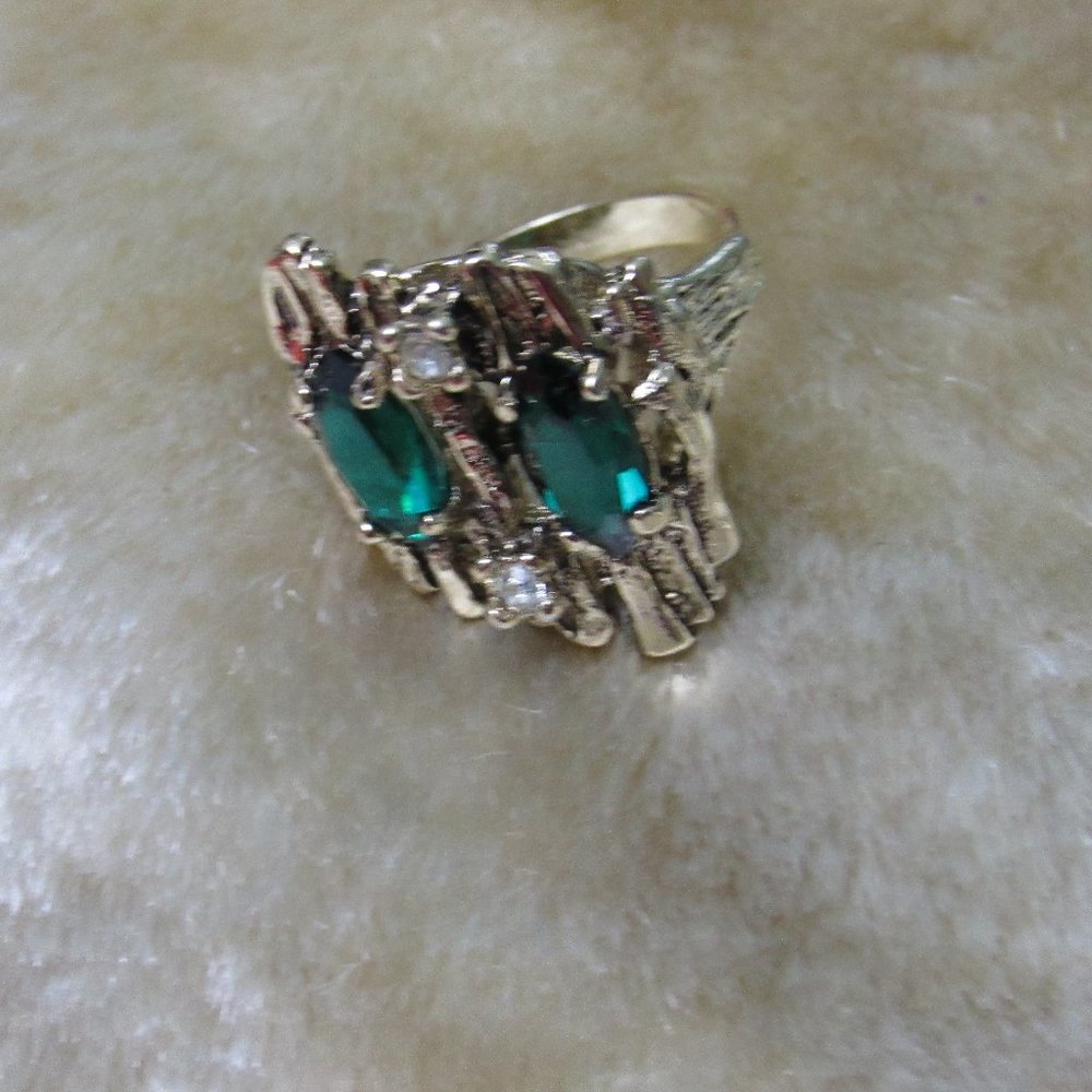 Gorgeous Vintage Ring 18kgEP Size